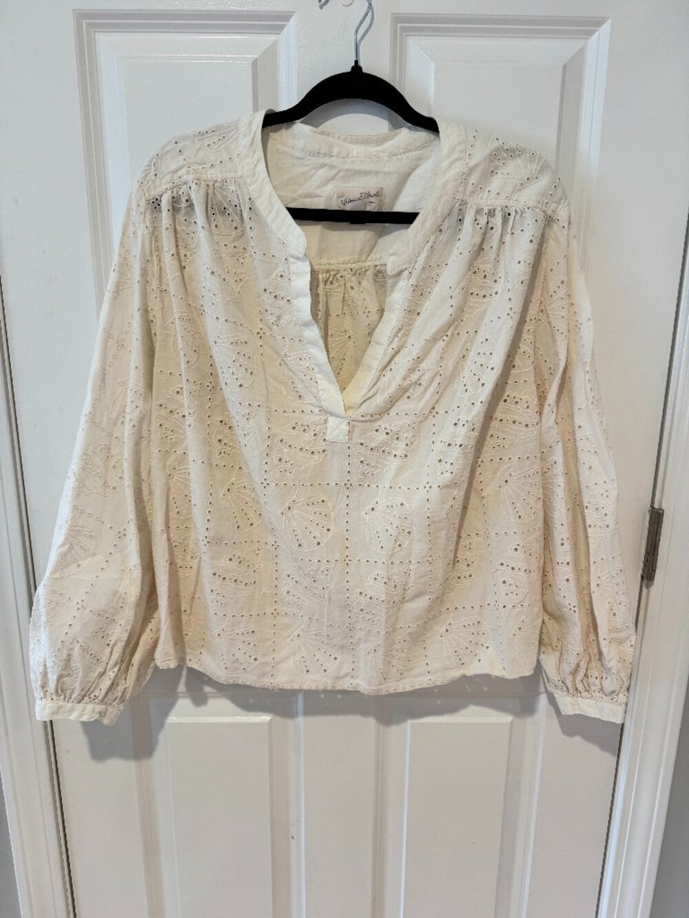 Universal Thread Cream Eyelet Nautical Blouse - Size Large